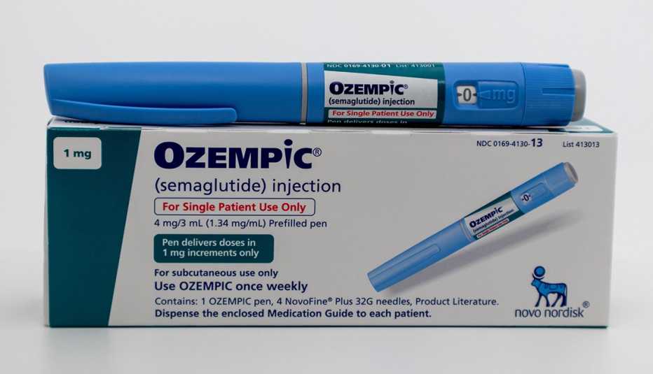 Inyección de Ozempic en su empaque