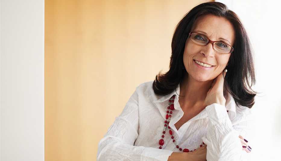 Mujer madura sonriendo