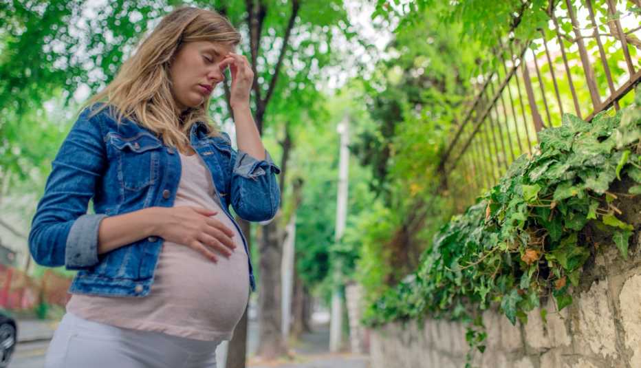 Mujer embarazada Mujer embarazada
