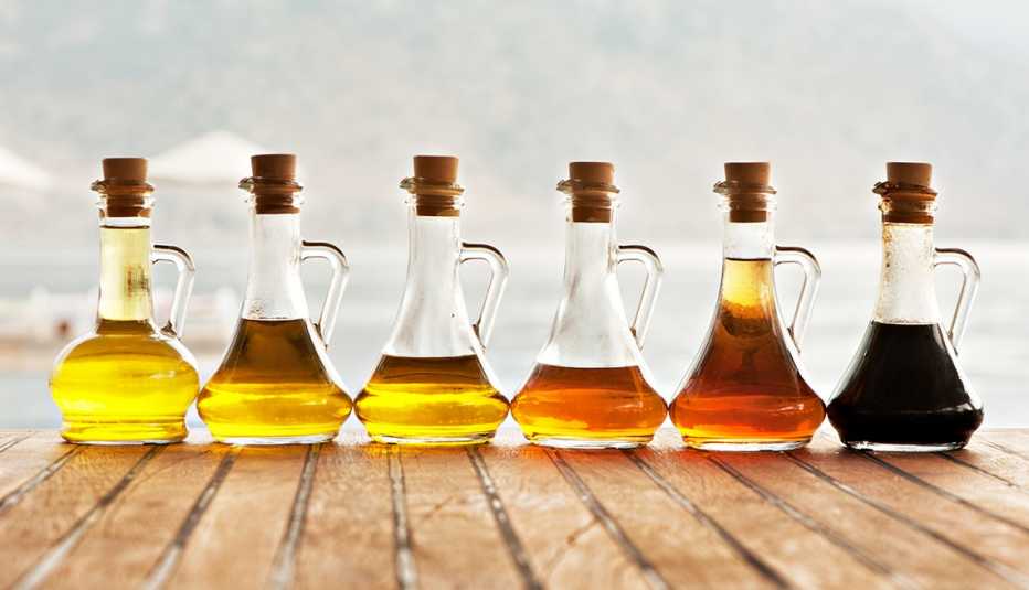 Botellas con diferentes aceites