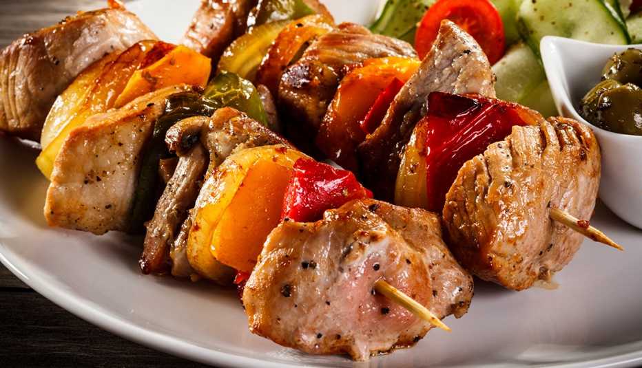 Brocheta de pollo a la parrilla Brocheta de pollo a la parrilla