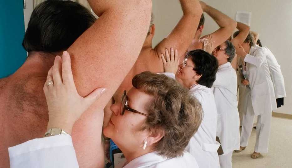 9 trabajos inusuales, pero bien pagados - Probador de olores