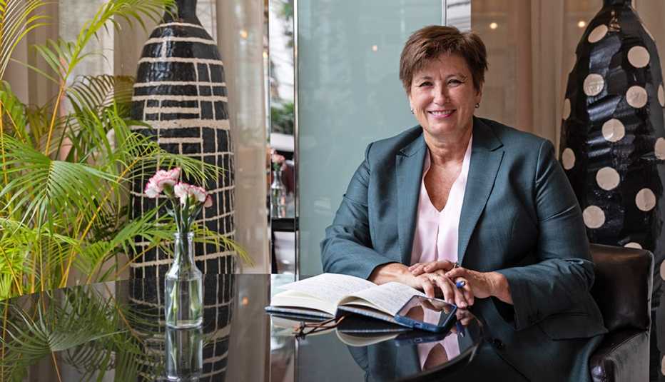 Fiscal Barbara Vargo en su oficina