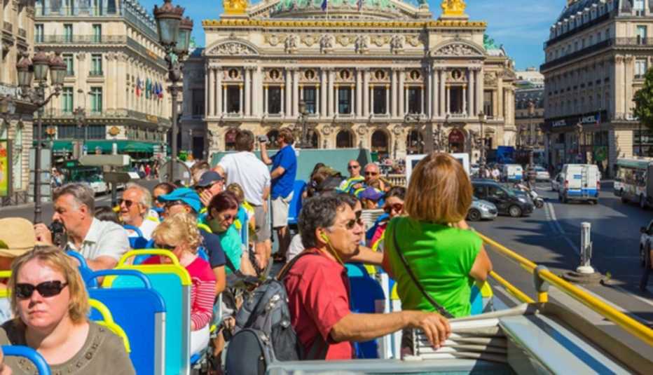 9 razones para subirse a un autobús turístico