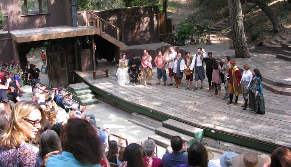 Presentación en el Theatricum Botanicum