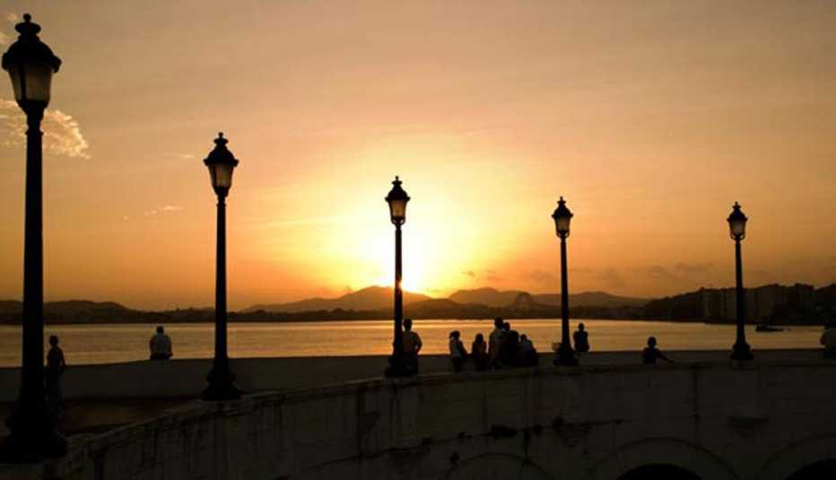 Puesta de sol en el Canal de Panamá, 10 hechos inusuales sobre, Puesta de sol en el Canal de Panamá, 10 hechos inusuales sobre 
