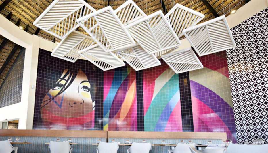Mural en el Hotel Chic Punta Cana