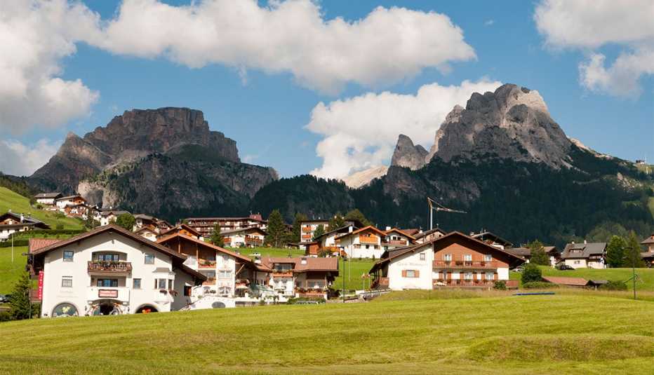 Vista del mercado al aire libre de Bolzano, Italia