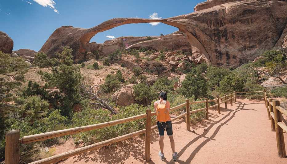 Excursionista en el Arches National Park.