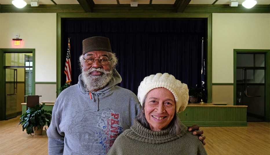 El reverendo J. Samuel Williams Jr., de 81 años, y Edwilda Gustava Allen, de 77 años, ambos de Farmville