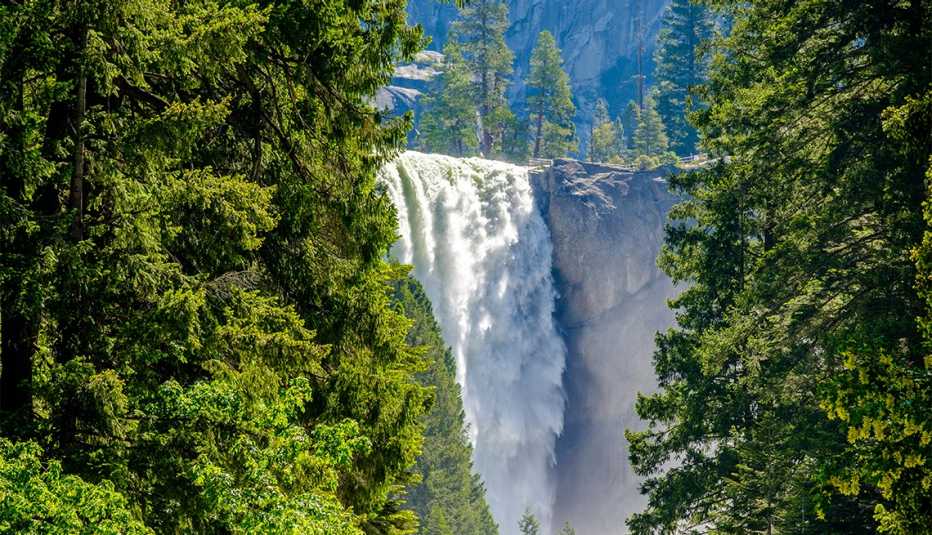 Vernal Fall en el Parque Nacional Yosemite