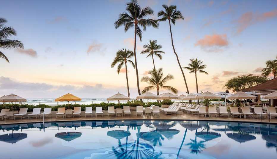 Piscina en The Halekulani 