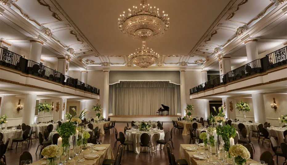 Grand Ballroom, Hotel Bellevue