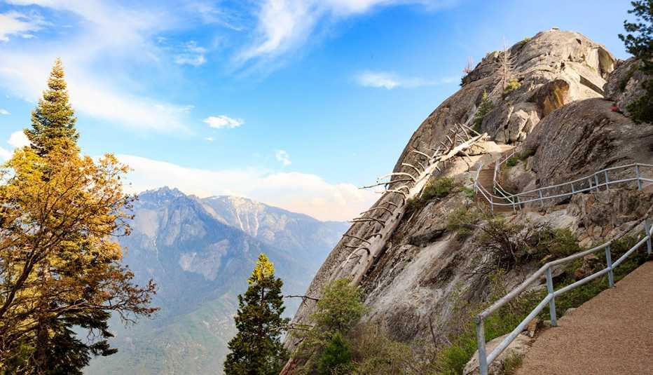 Moro Rock en el Parque Nacional Secuoya