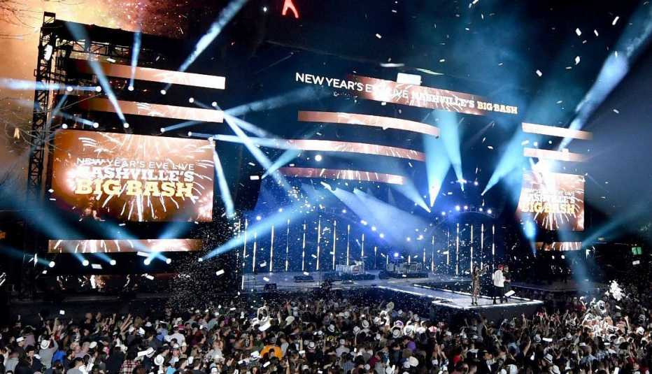 Fiesta en Nashville en donde se celebra la llegada del Año Nuevo