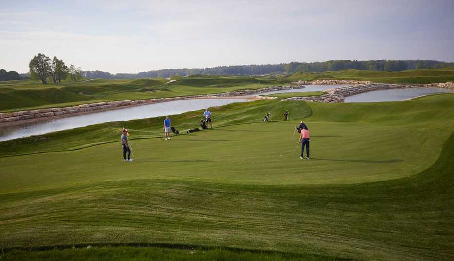 Vista aérea del campo de golf The Baths of Blackwolf Run, Kohler, Wisconsin